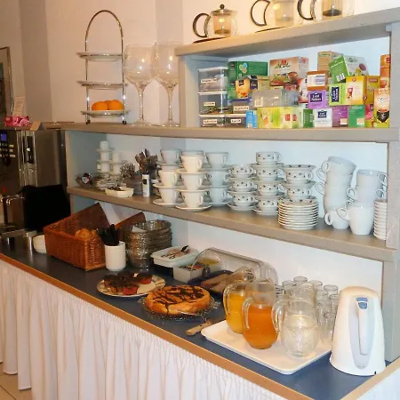 Pensjonat Gaestehaus Bruetting 3*