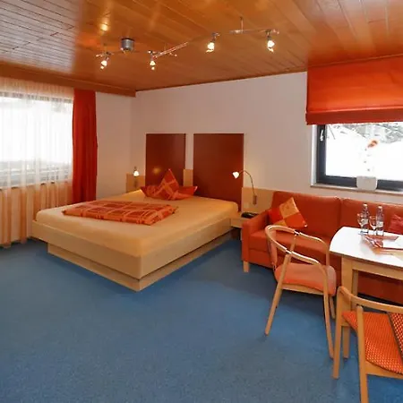 Gæstehus Gaestehaus Bruetting 3*