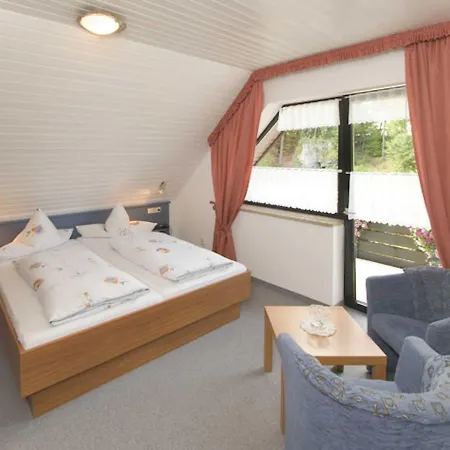 Gaestehaus Bruetting 게스트하우스 4*