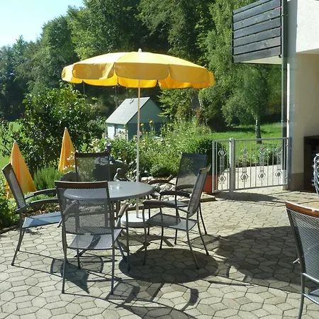 Pensjonat Gaestehaus Bruetting 3*